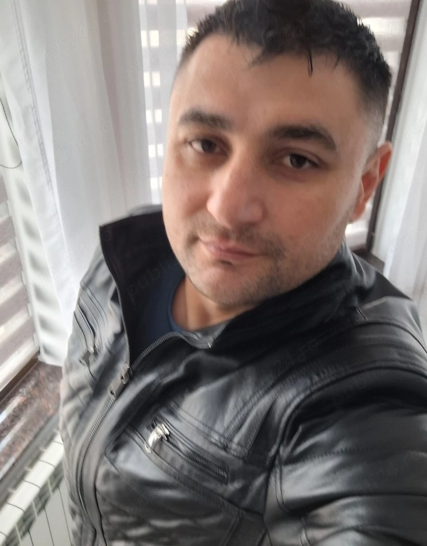 Tânăr 38 ani caut cuplu sau doamna