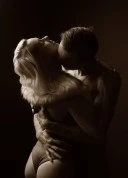 Caut doamna discreta - imagine 1