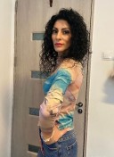 Pentru tine: bruneta skinny - imagine 3