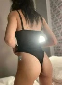 Bruneta skiny - imagine 1