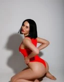 Bruneta sexy! Fac doar deplasări - imagine 1