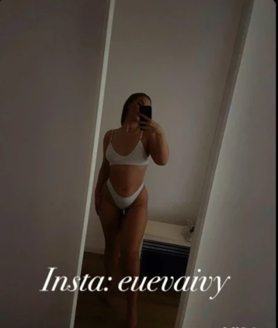 Eva . confirm cu instagram