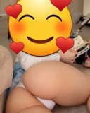 Doua fete nebune doar pentru tine ( PARTY GIRLS ) - imagine 3