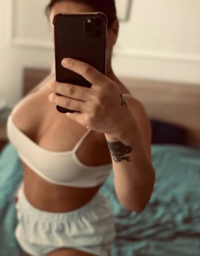 Aysha poze reale confirm cu tatuajele
