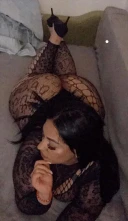 Te astept la.mine sau la.hotel.te pup - imagine 1