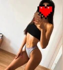 Brunetă skinny - imagine 3