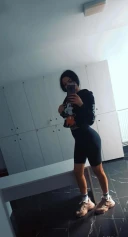 Ma numesc Ionela. Sunt la un apel distanta - imagine 2