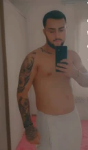 Bărbat bine educat Elegant Simpatic % - imagine 3