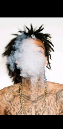 Tânăr de 25 de ani ,corp sportiv ,caut relații discrete alături de fete sau femei - imagine 1