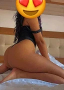 Bruneta reala prima data in orasul tau - imagine 1