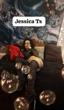 Atenție nu sunt eu sunt 2 travestit care fura clienți pozele imi sunt folisite de ei - imagine 2