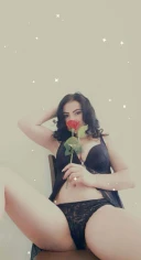 Bruneta miniona, servicii web pe whatsapp - imagine 2