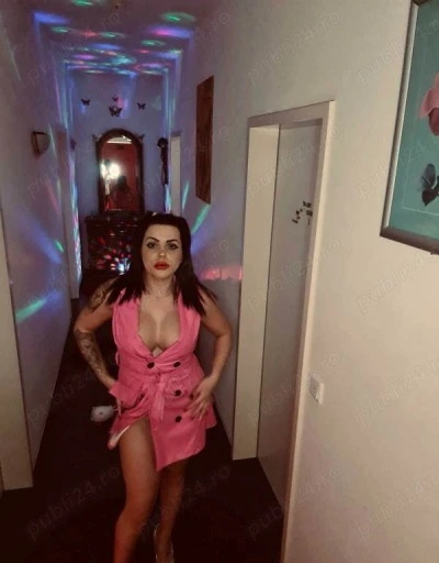 Ador sărutările jos