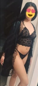 Bruneta noua la tine în oras - imagine 1