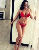 Bruneta Sexy, sani mari ToP - imagine 1