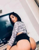 Femeie frumoasa cu forme (deplasare la hotel ) - imagine 2