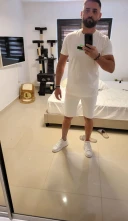 Sunt Răzvan și fac servicii personale la hotel sau acasă la persoane doritoare de momente speciale - imagine 2