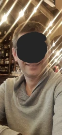 Bărbat înalt și activ caută relație discretă și consensuală - imagine 2