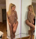 Anca blonda apetisanta - imagine 2