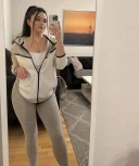 Te atept pe whassap sau messenger - imagine 5