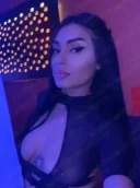 Bruneta superba ! Acum am ajuns ! - imagine 4