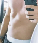 Barbat discret doar pt femei scrie pe whatsapp - imagine 1