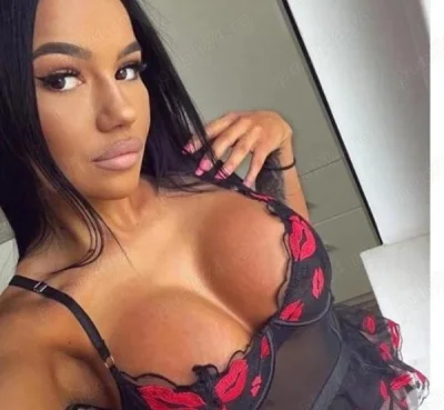 Fac si deplasari party girl caut colega fara obligatii