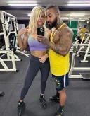 Pozee reale cuplu show web videocall whatsapp nr scris in poza - imagine 2