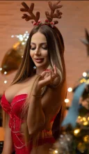 Blonda cu forme - imagine 4