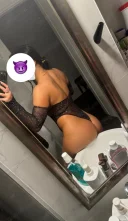 Bruneta senzuala doar pentru tine - imagine 4