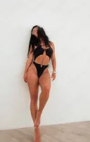 Party girl cosmopolis - imagine 3