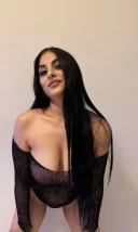 Focoasa si pasionala total dragoste intensa - imagine 3