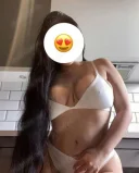 Buna sunt andreea am si colega facem si party - imagine 1