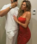 Cuplu generos cautam fete bisexuale - imagine 1