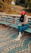 Fata atragatoare fac si deplasari - imagine 3