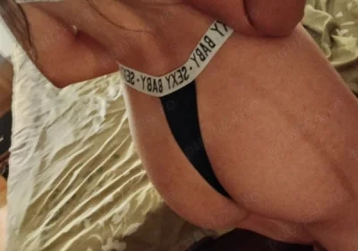 O bruneta simpla si cu multa experienta in domeniul acesta