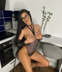 New la tine sau la hotel - imagine 4