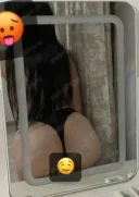 Bruneta tanara singura in locatie - imagine 5