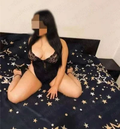 Zona sagului bruneta