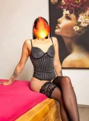 Bruneta n au ajunsa in oras doar deplasarii hotel pensiune sau domiciliul tau - imagine 2