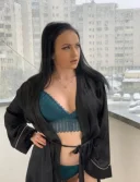 Confirm cu tatuajele bruneta cu forme apetisante zona generali - imagine 3