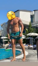 Tanar 21 ani dotat cu chef de viata - imagine 2