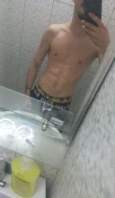 Barbat tanar disponibil pentru doamne sau cupluri - imagine 1