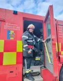 Tanar educat dotat la mine sau la tine - imagine 1