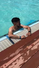 Baiat nou in oras dibonibil pentru doamne - imagine 1