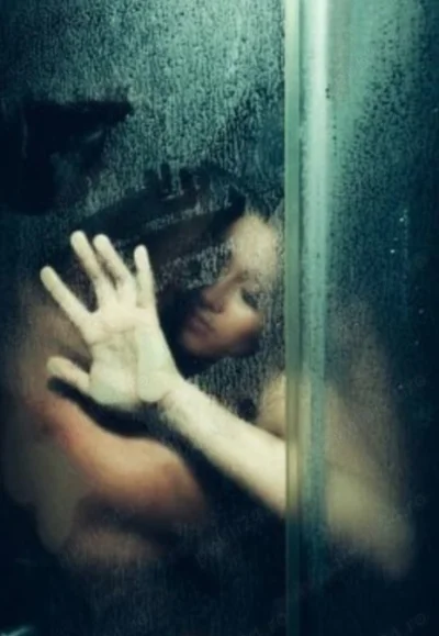 Strict pentru doamne si domnisoare dar si pentru studente