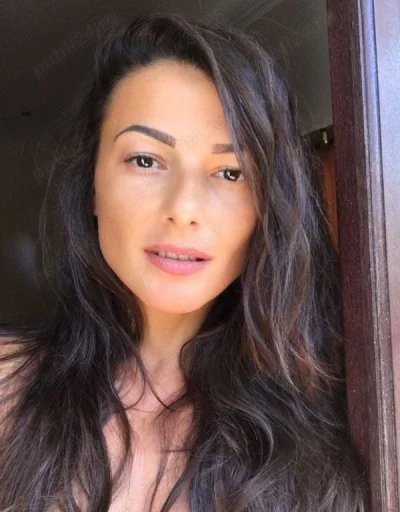 Show la webcam cu posibilitate intalnire dupa