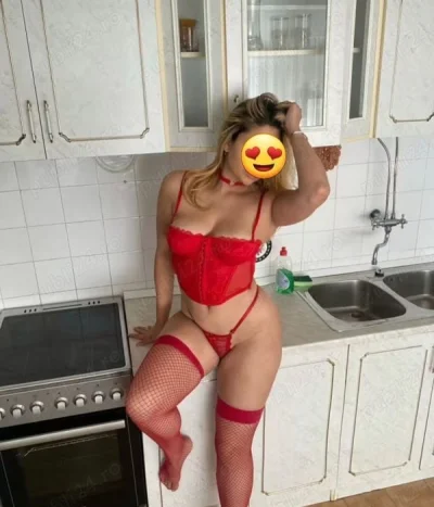 Medeea total fac si deplasari