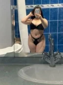 La tine sau la mine fara graba pozele imi apartin - imagine 2