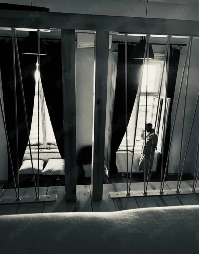 Barbat singur 36 de ani